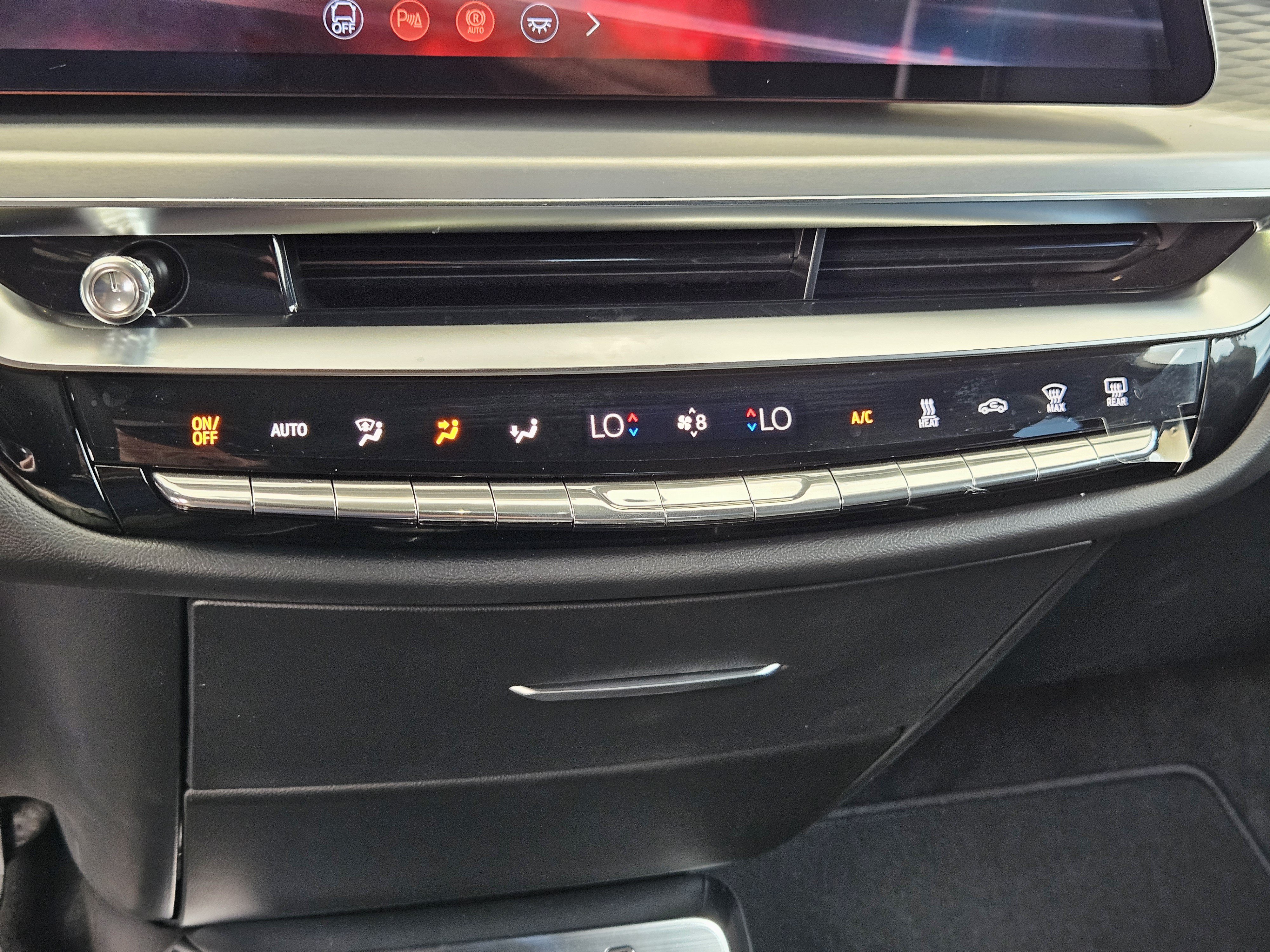 New 2026 Cadillac Lyriq V w/ Exterior Carbon Fiber Package AWD/4WD image 28