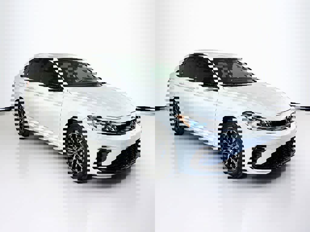 Used 2025 Volkswagen Jetta Sport image 22