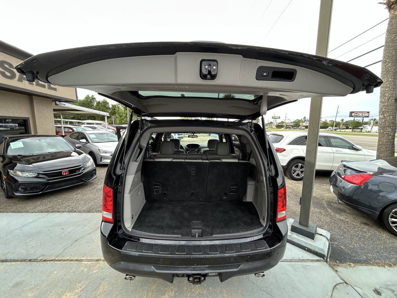 Used 2015 Honda Pilot Touring image 10