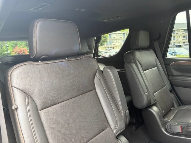 Used 2021 Chevrolet Tahoe High Country w/ Premium Package AWD/4WD image 32