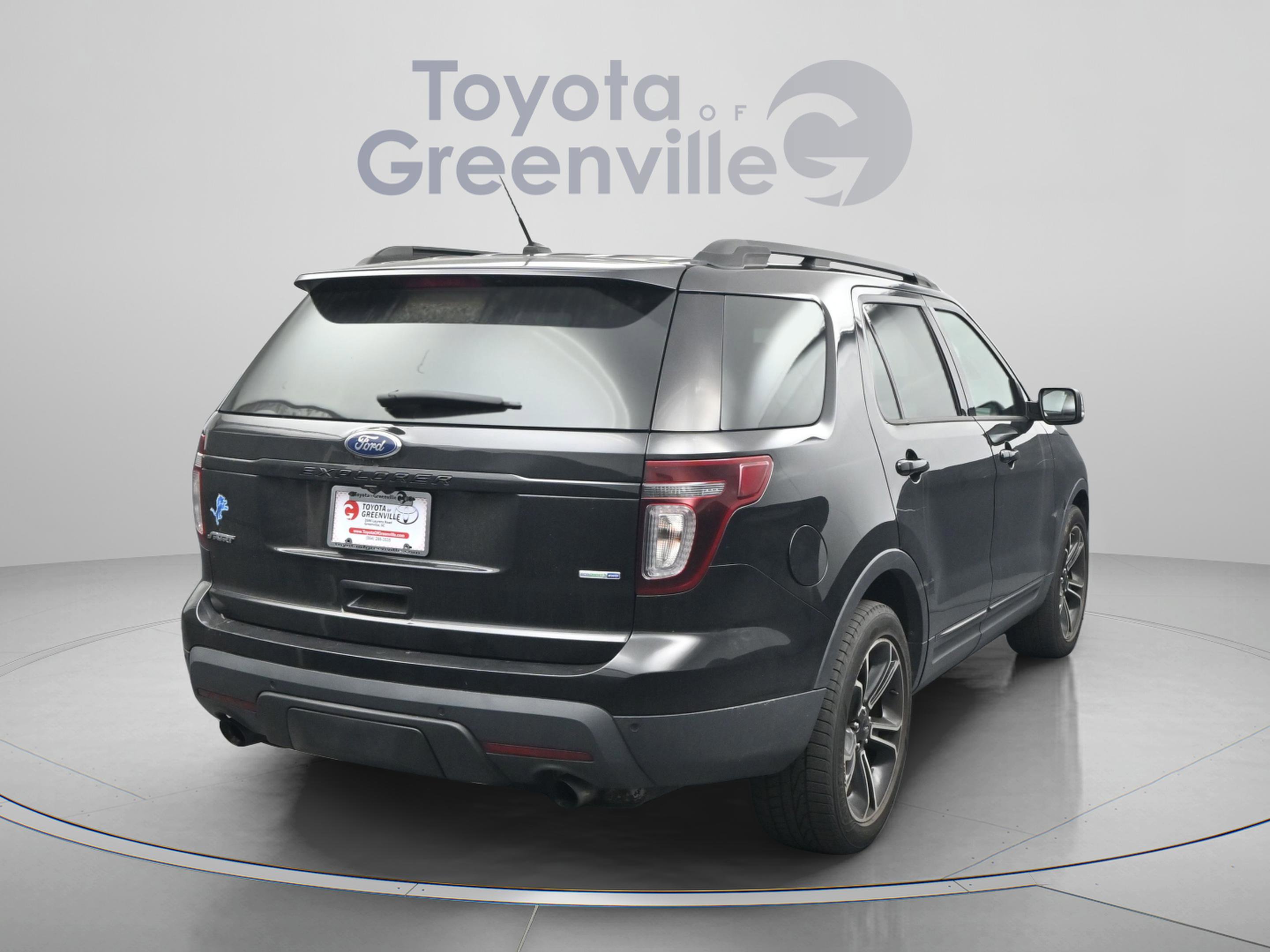 Used 2015 Ford Explorer Sport w/ Equipment Group 401A AWD/4WD image 16