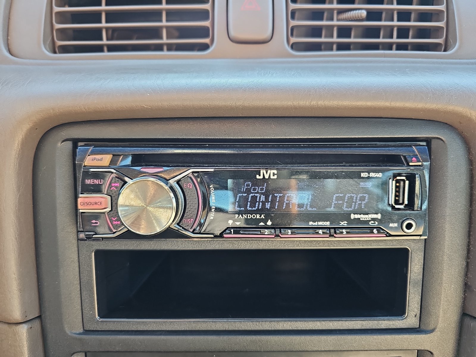 Used 2000 Toyota Camry LE FWD image 21