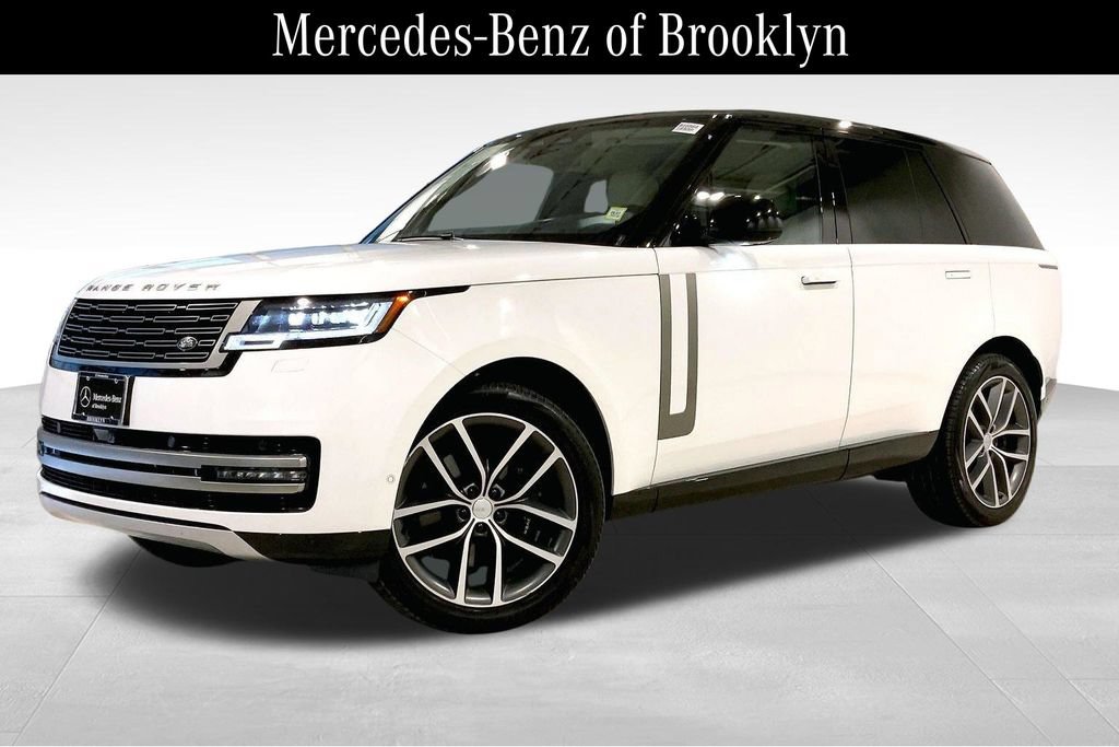 Used 2025 Land Rover Range Rover SE AWD/4WD image 2