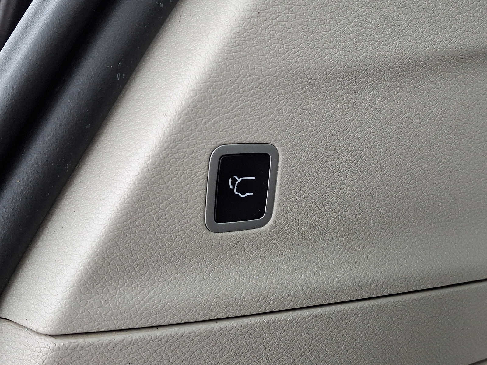 Certified 2023 Chrysler Pacifica Touring-L FWD image 32
