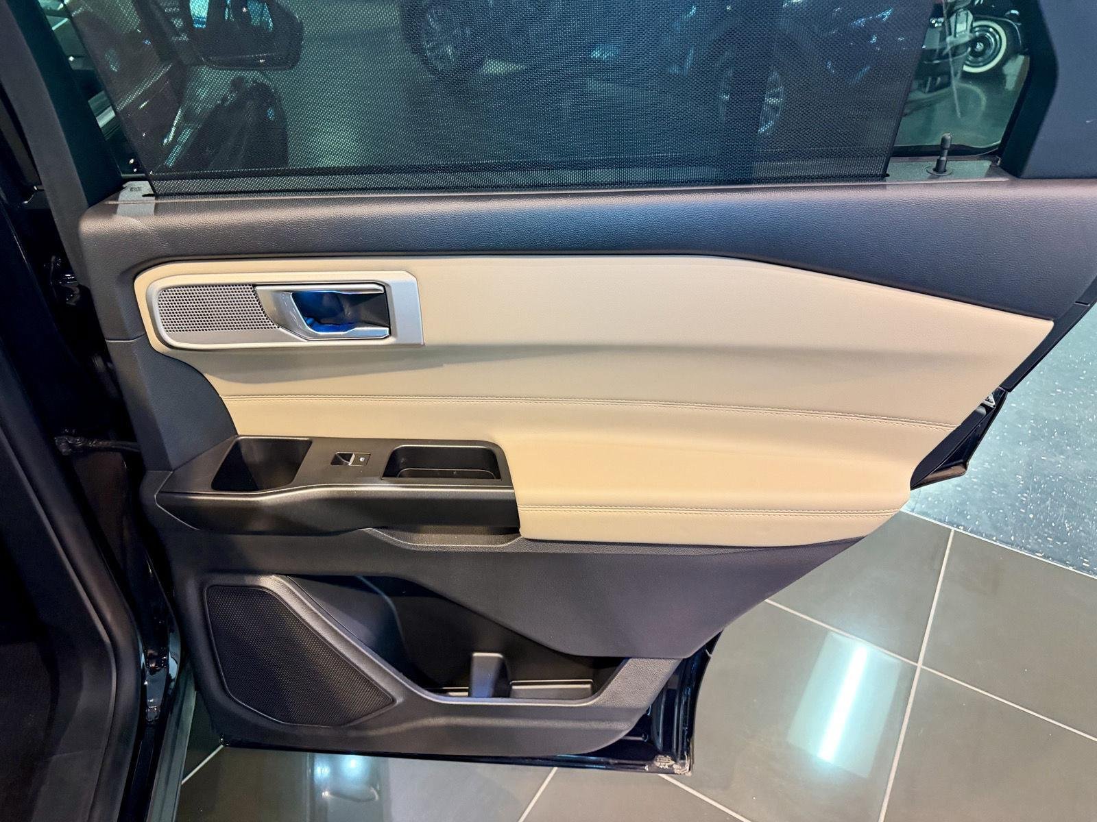 Used 2020 Ford Explorer Limited AWD/4WD image 26