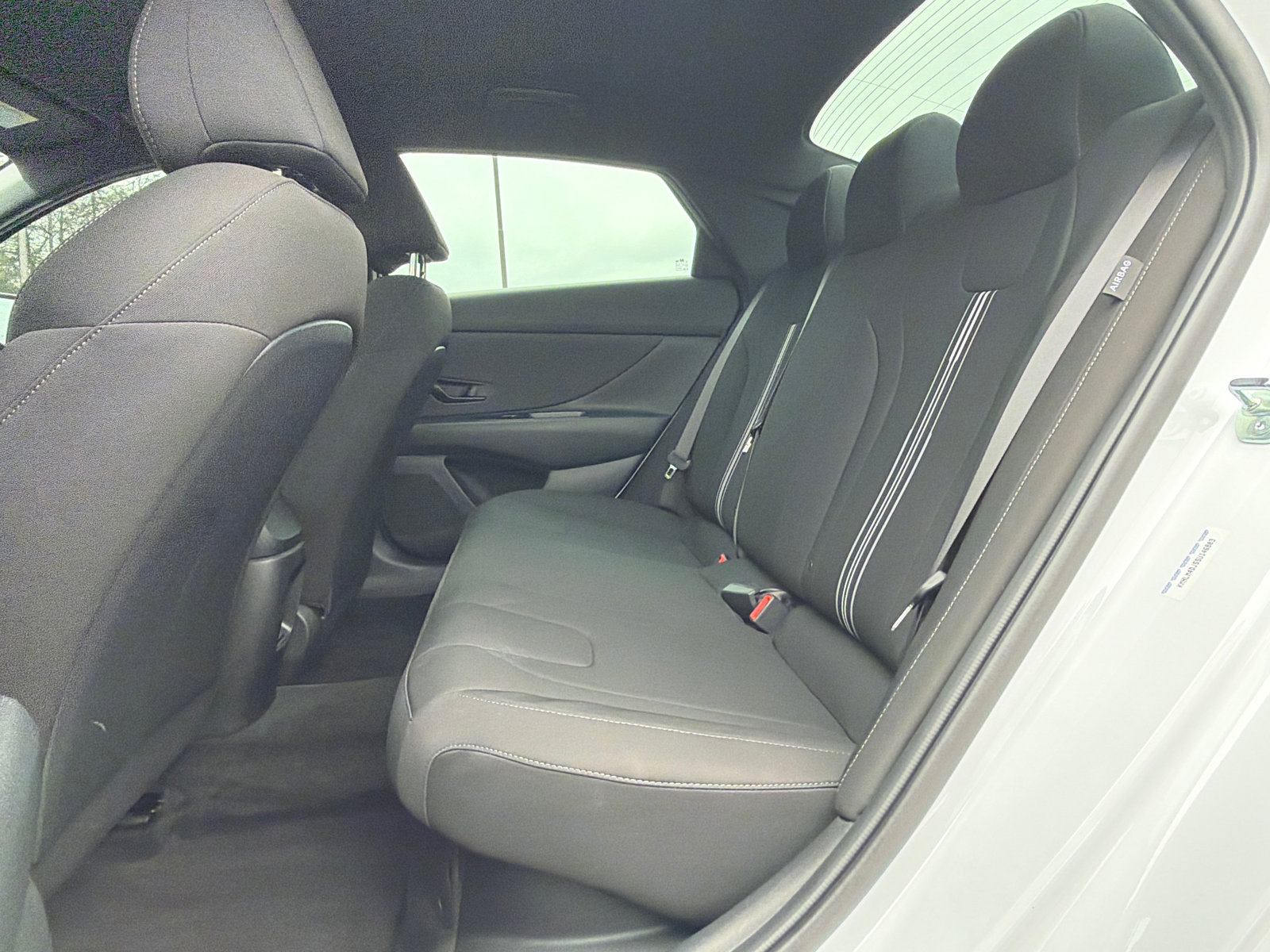 Certified 2025 Hyundai Elantra SEL FWD image 20