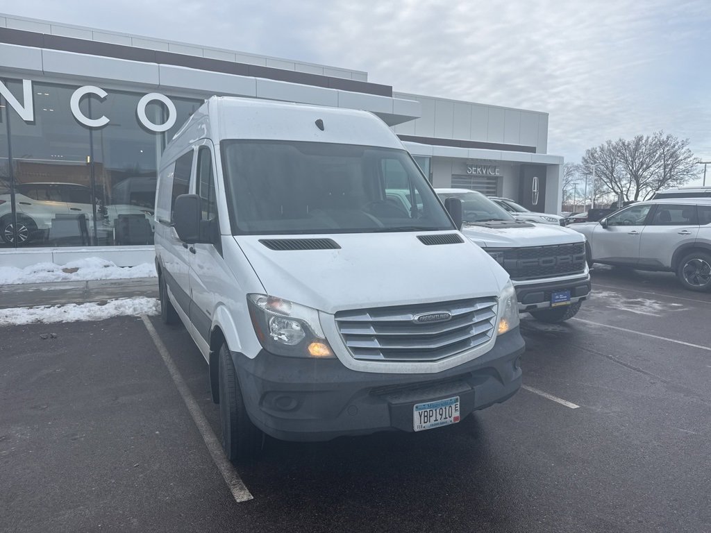 Used 2015 Freightliner Sprinter 2500 image 3