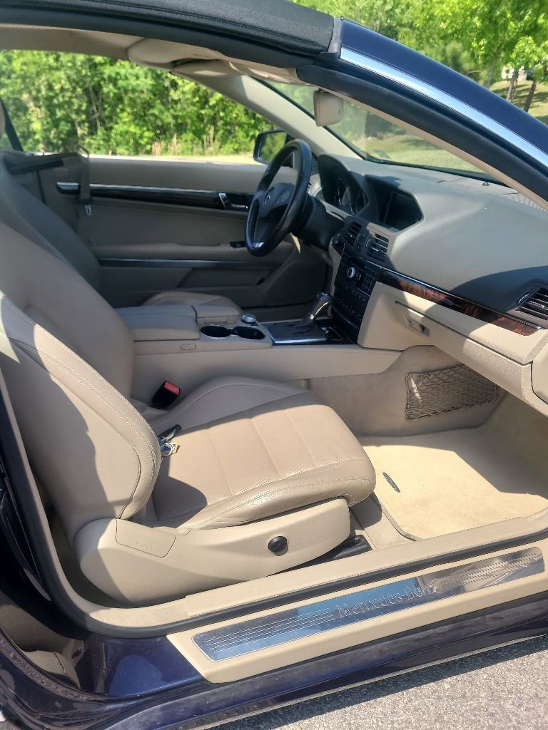 Used 2011 Mercedes-Benz E 550 Cabriolet image 12