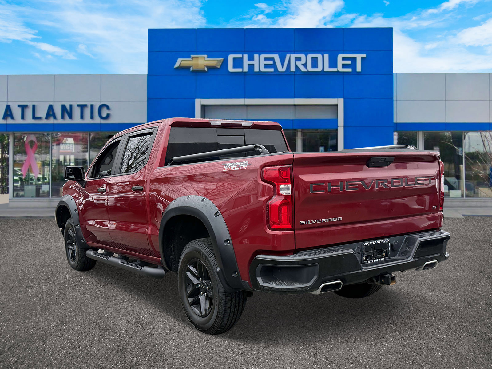 Used 2020 Chevrolet Silverado 1500 LT Trail Boss image 4
