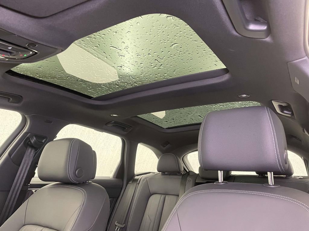 New 2025 Audi A6 Premium Plus image 18