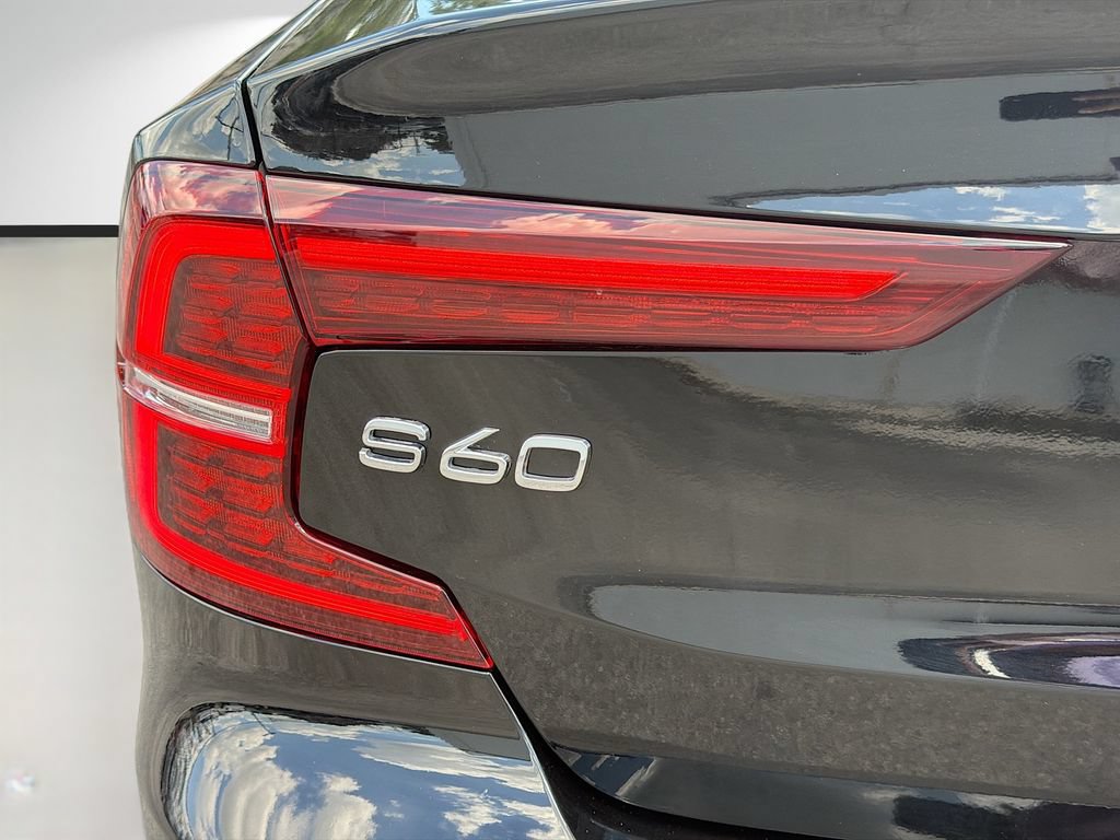 Used 2020 Volvo S60 T6 Momentum w/ Protection Package Premier AWD/4WD image 11