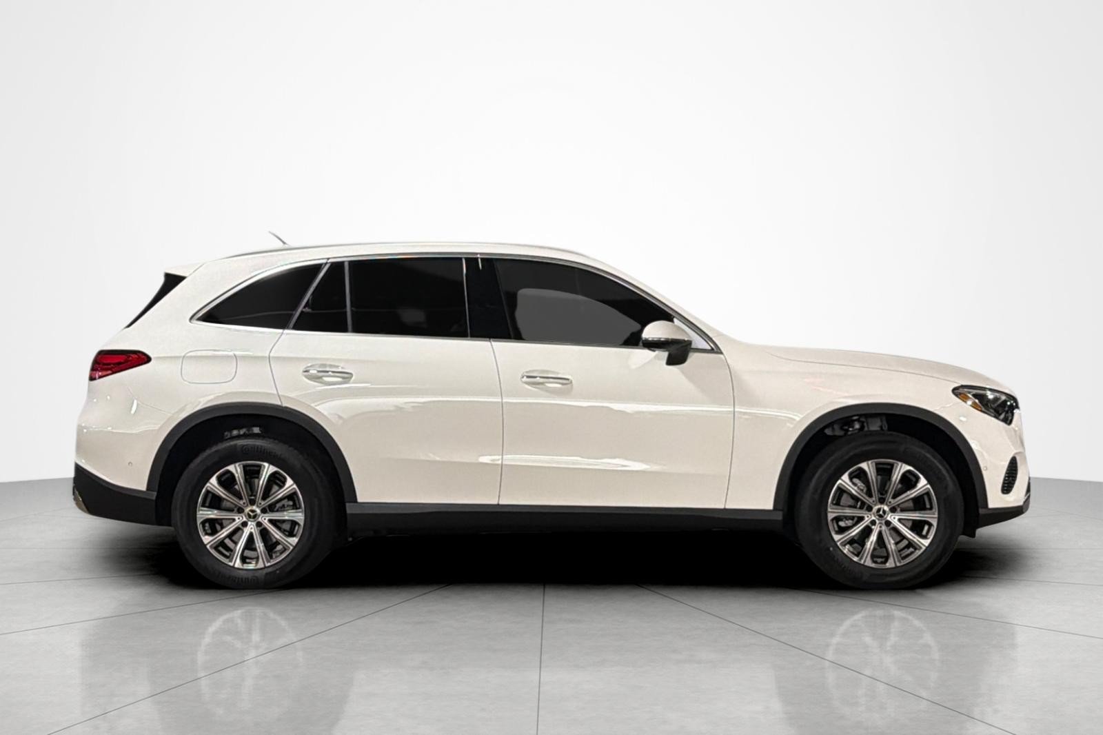 Used 2024 Mercedes-Benz GLC 300 image 6