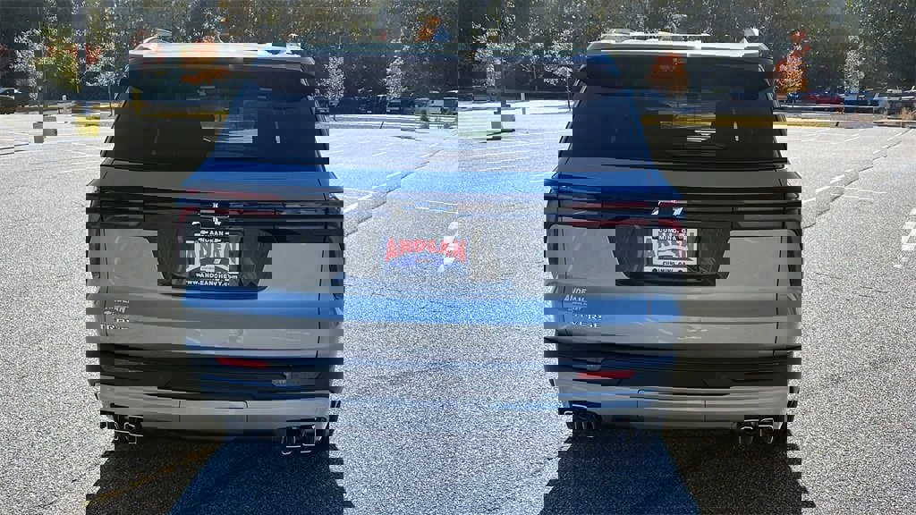 New 2026 Chevrolet Traverse LT w/ Driver Confidence Package image 6