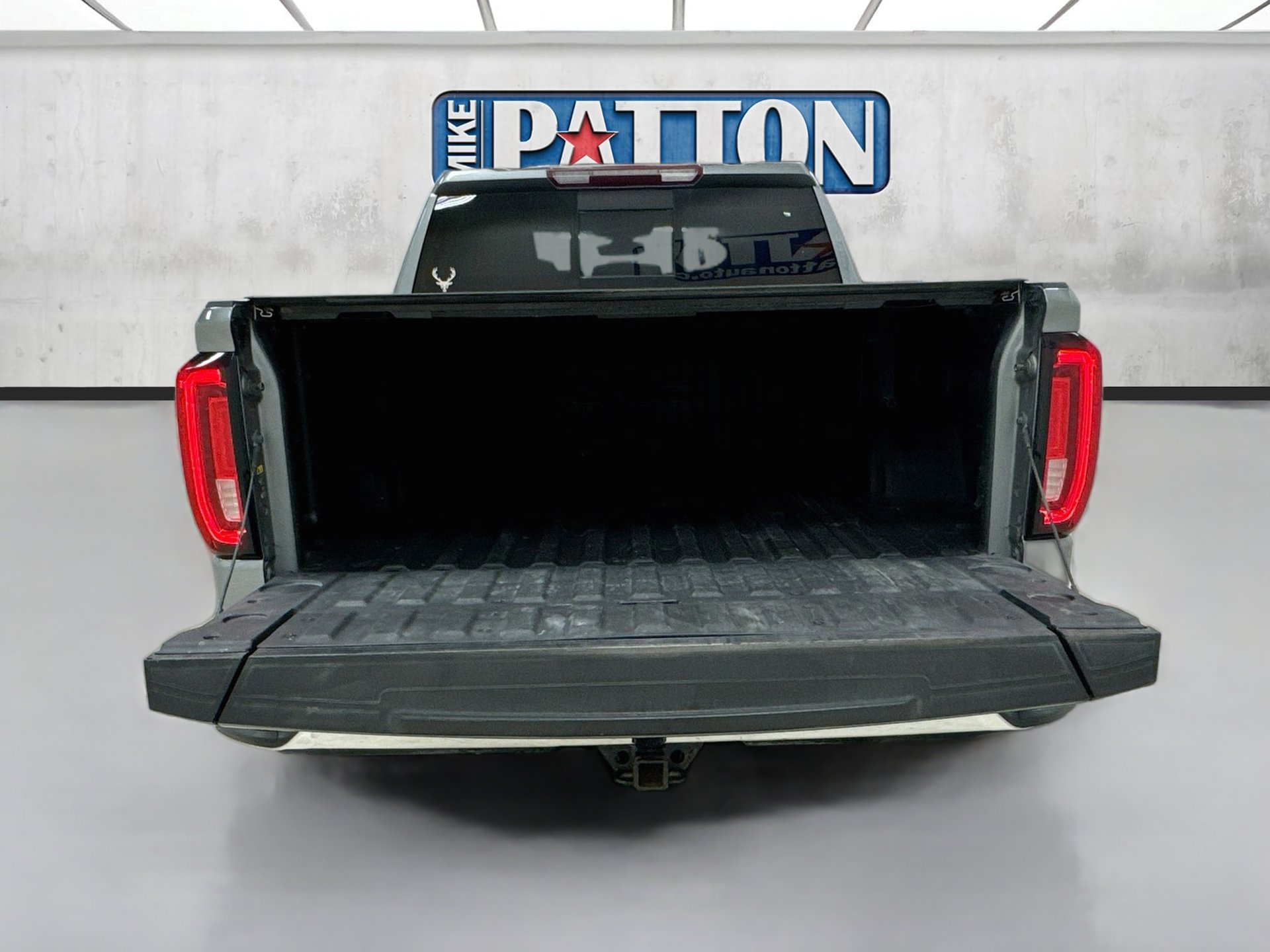 Used 2020 GMC Sierra 1500 SLT w/ SLT Premium Plus Package AWD/4WD image 28