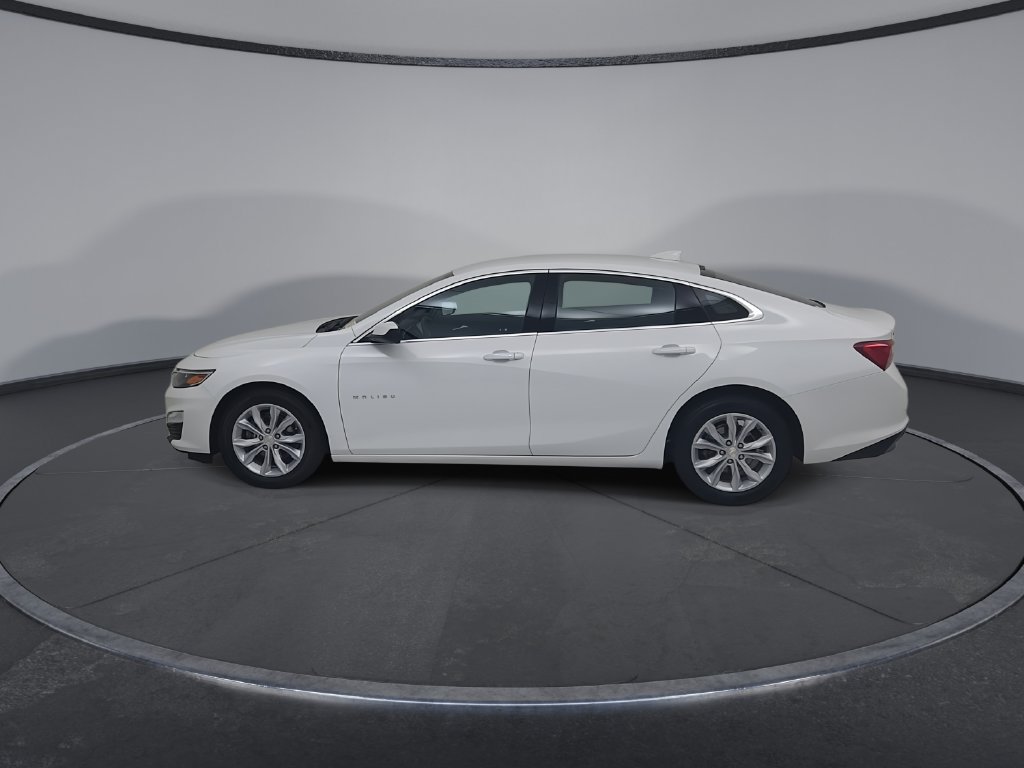 Used 2025 Chevrolet Malibu LT FWD image 9