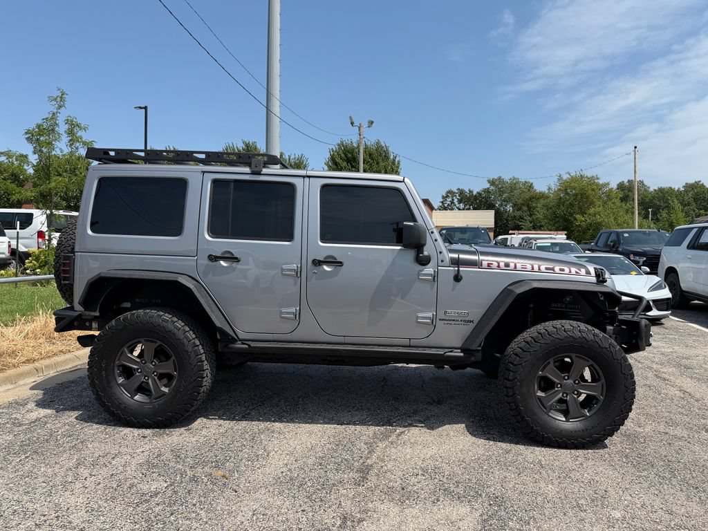 Used 2018 Jeep Wrangler Unlimited Rubicon w/ Dual Top Group AWD/4WD image 2