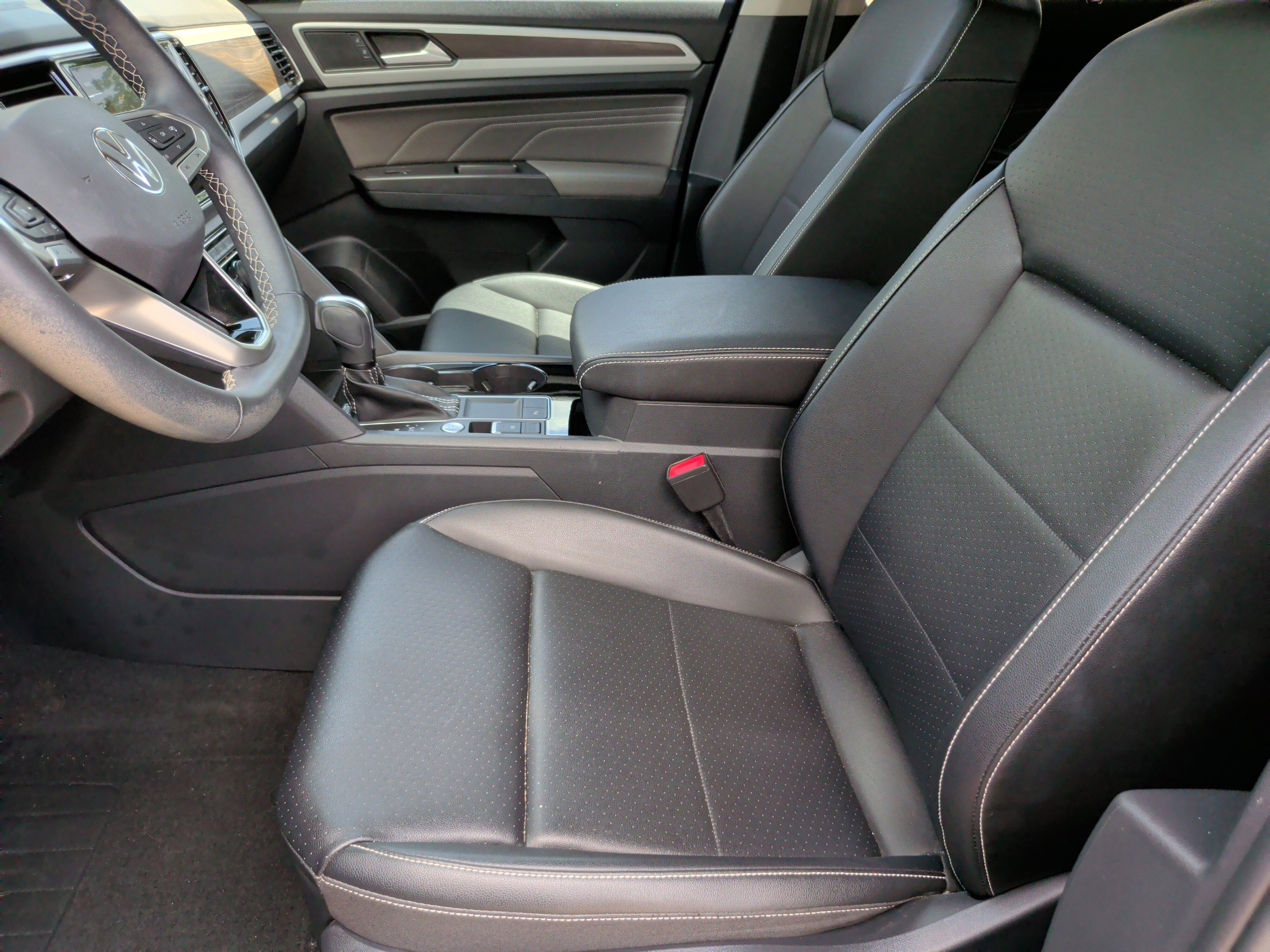 Used 2023 Volkswagen Atlas SE FWD image 24