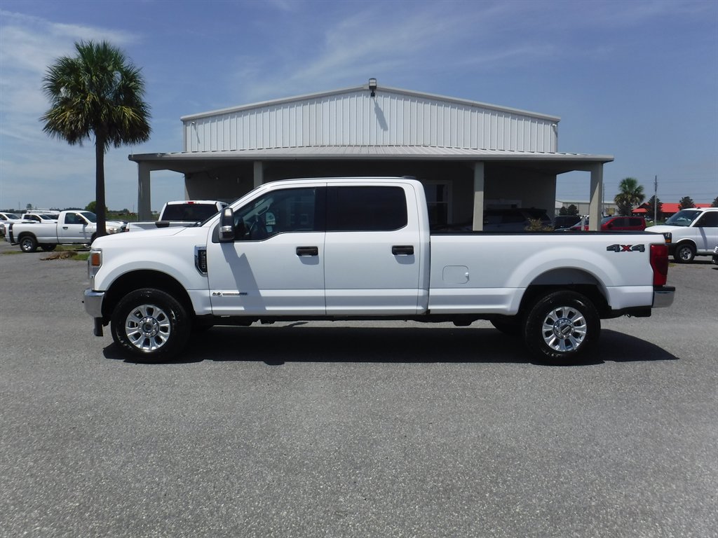 Used 2022 Ford F350 XLT image 1