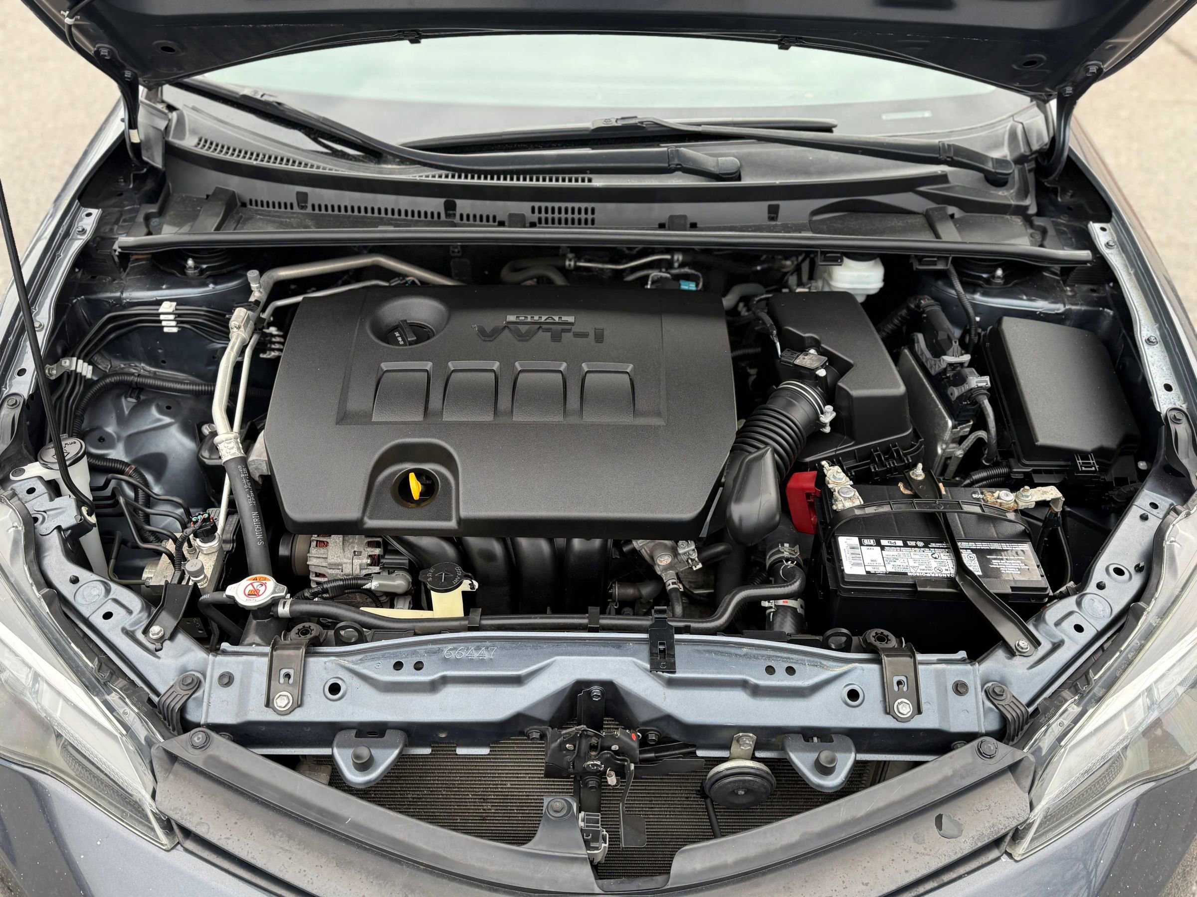 Used 2019 Toyota Corolla LE image 12