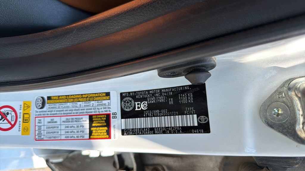 Used 2019 Toyota Avalon Limited FWD image 34