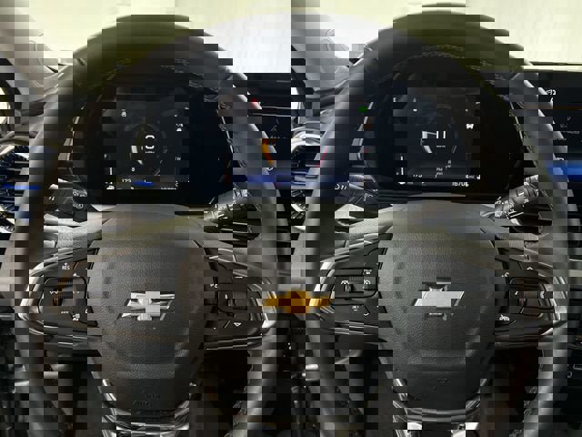 Certified 2025 Chevrolet Trax LT w/ LT Convenience Package image 11