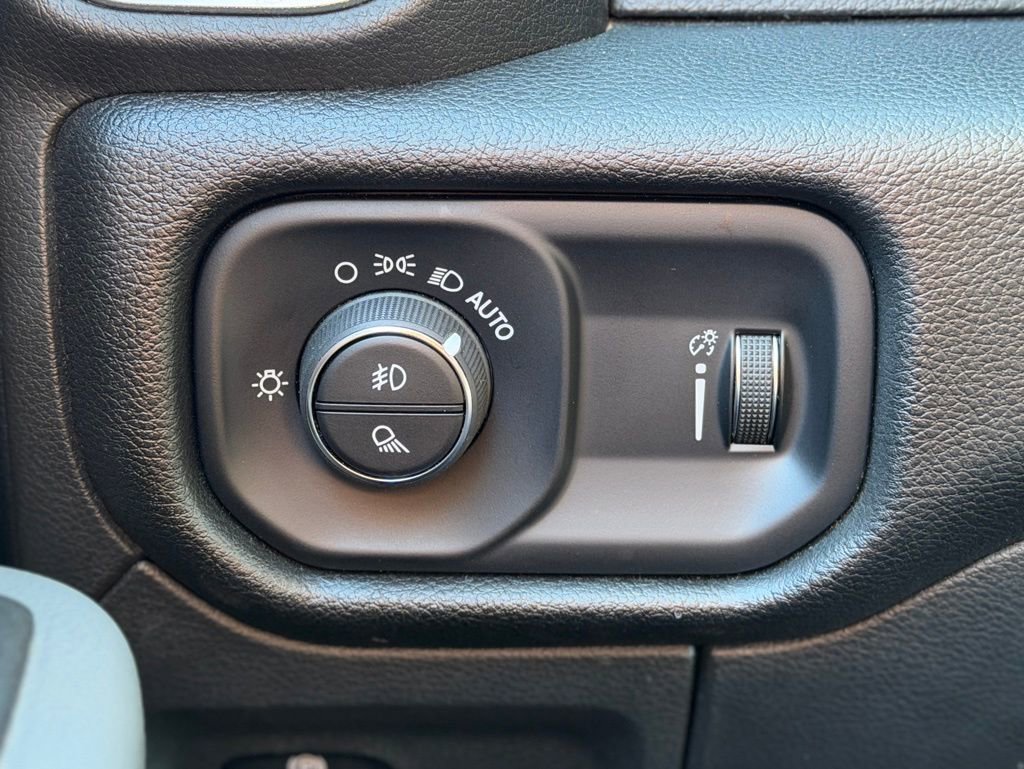 Used 2023 RAM 1500 Lone Star image 18