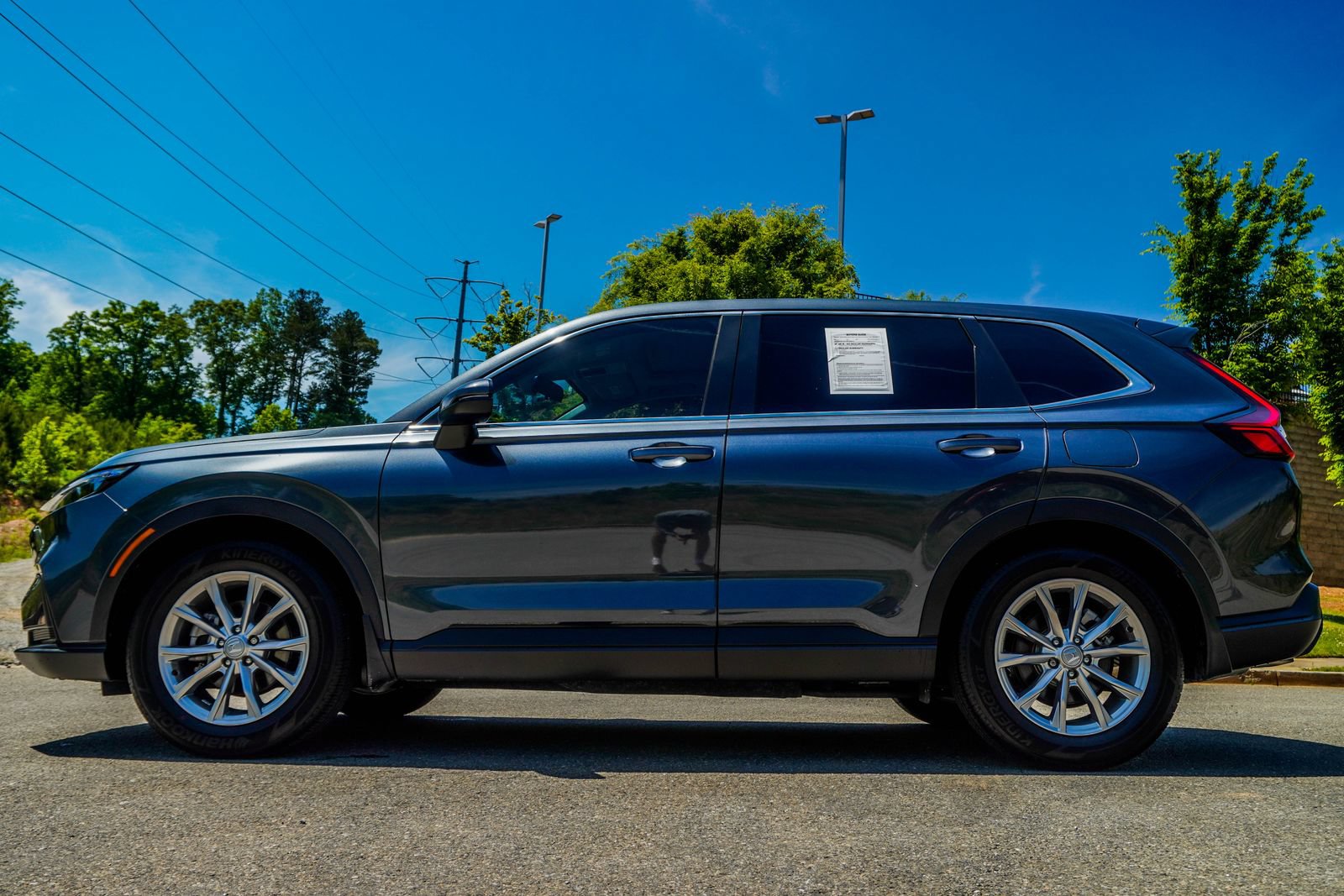 Used 2024 Honda CR-V EX image 11