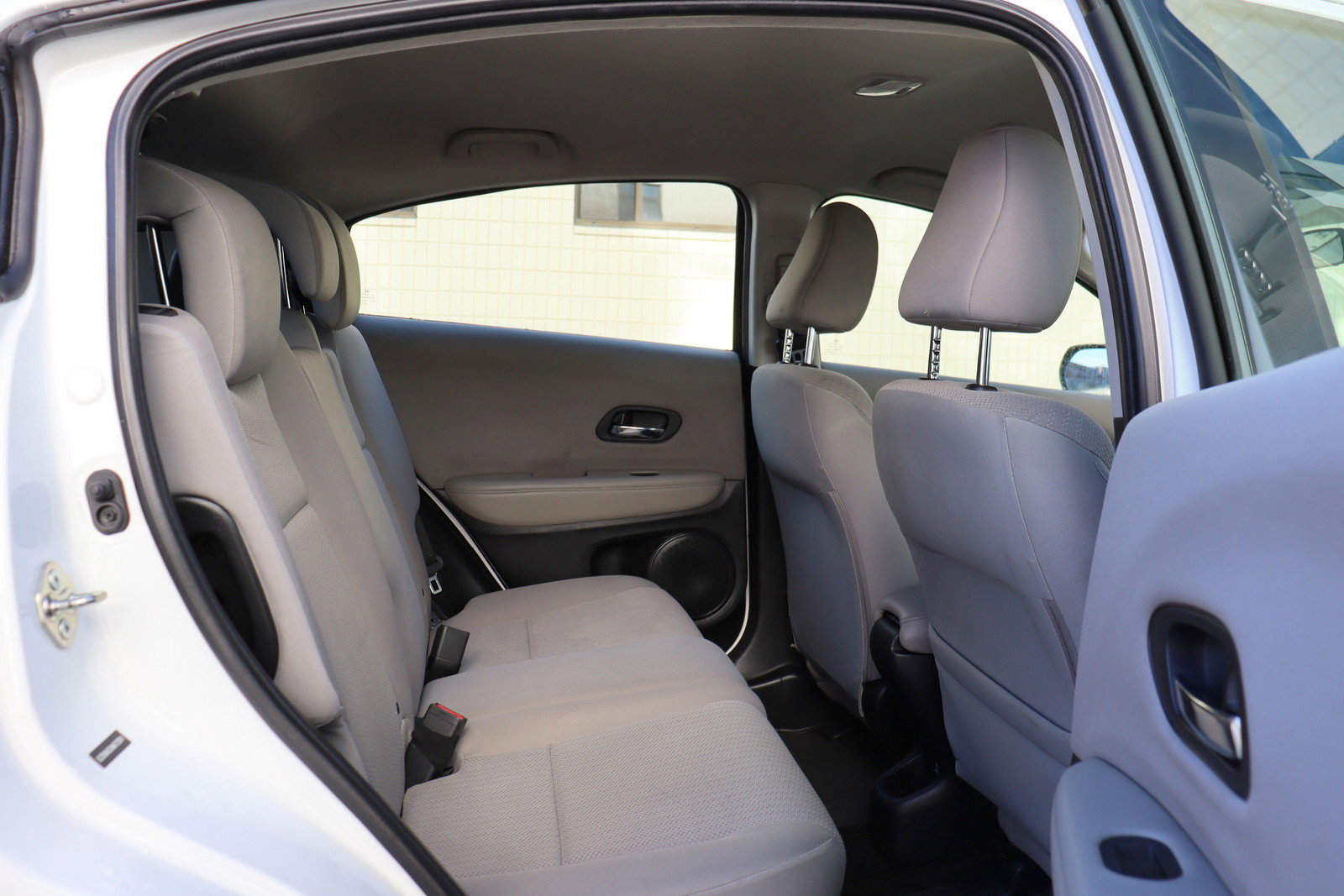 Used 2017 Honda HR-V LX image 17