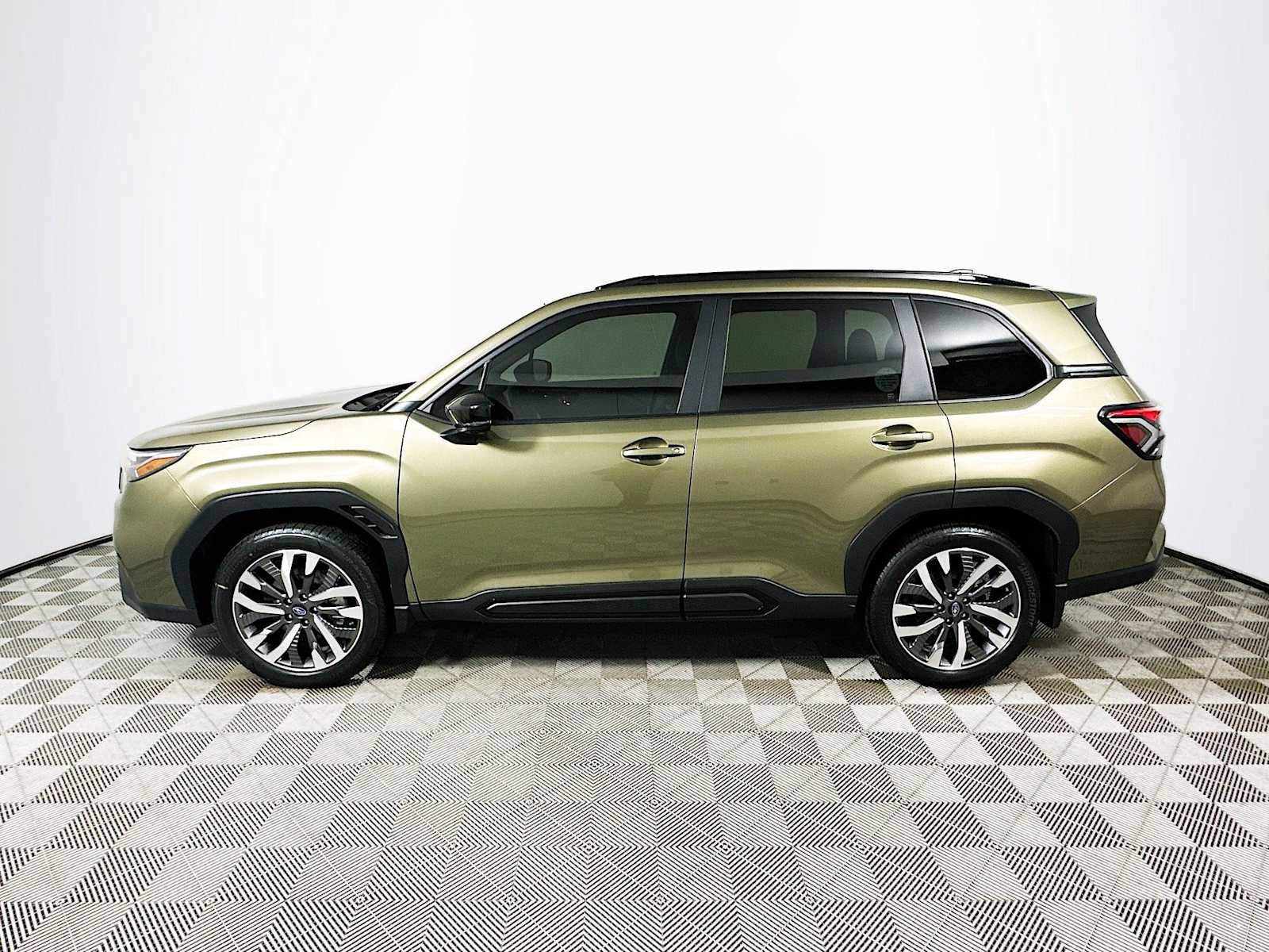 New 2026 Subaru Forester Touring w/ Touring Package image 4