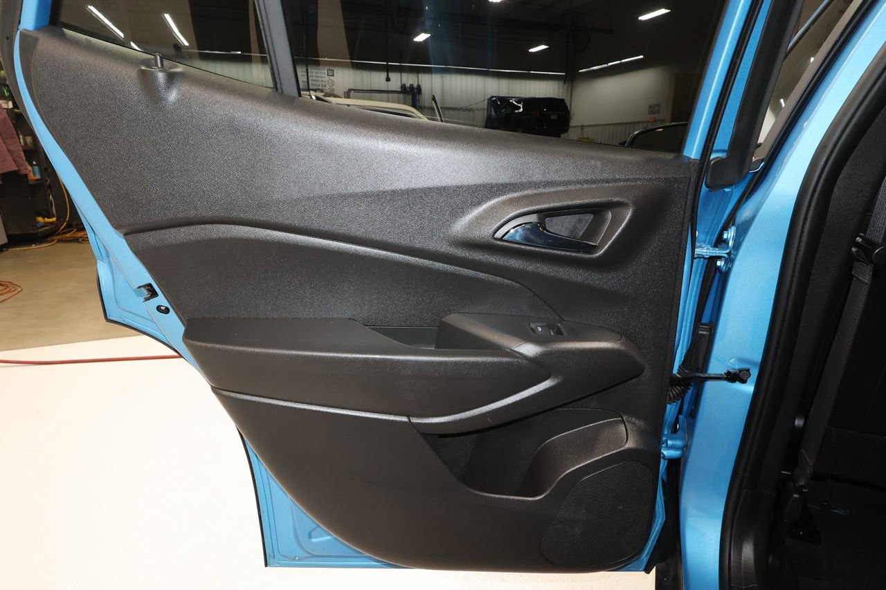 Certified 2025 Chevrolet Trax LT image 20