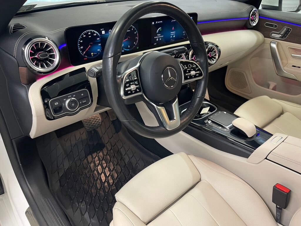 Used 2023 Mercedes-Benz CLA 250 4MATIC image 5