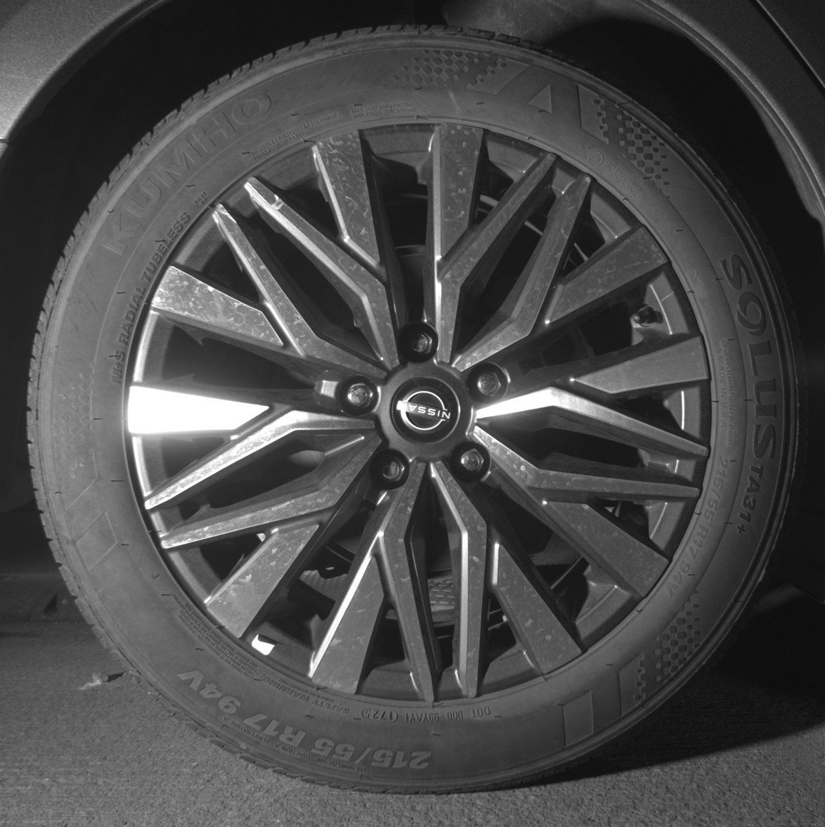 Used 2025 Nissan Altima 2.5 SV image 15