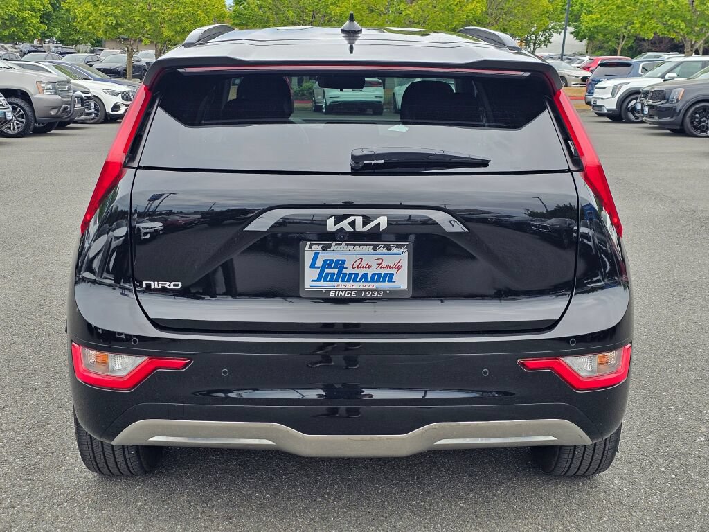 Certified 2025 Kia Niro Wind FWD image 6