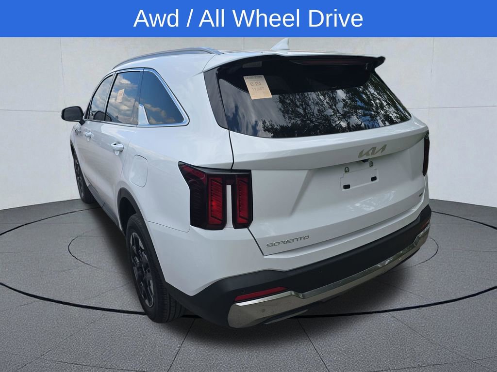 Used 2025 Kia Sorento S AWD/4WD image 8