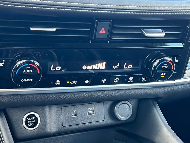 Used 2023 Nissan Rogue SL AWD/4WD image 24