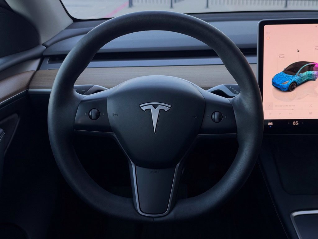 Used 2023 Tesla Model Y Long Range AWD/4WD image 10