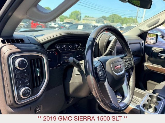 Used 2019 GMC Sierra 1500 SLT w/ SLT Premium Package AWD/4WD image 16