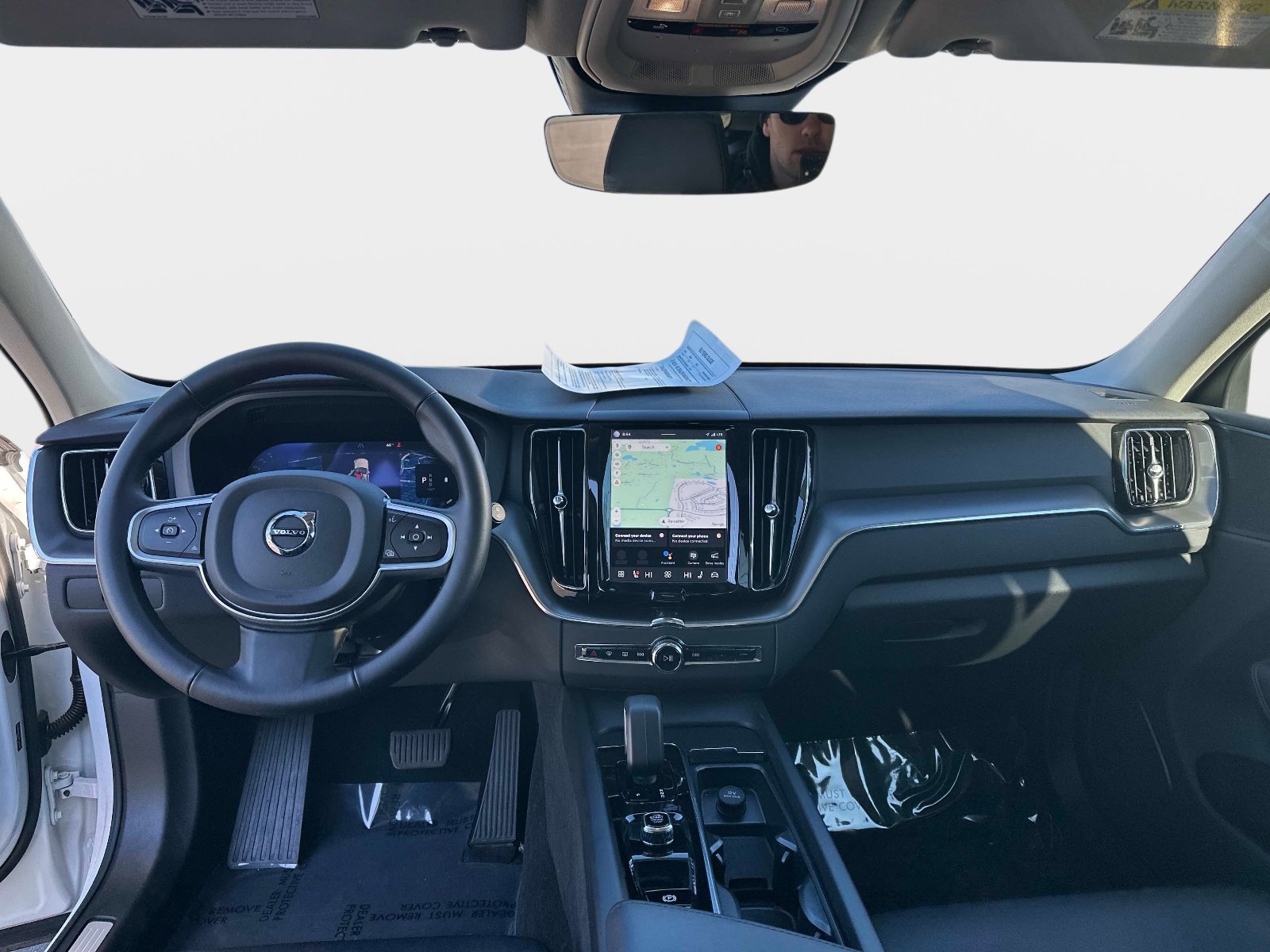 Certified 2025 Volvo XC60 B5 Core image 15