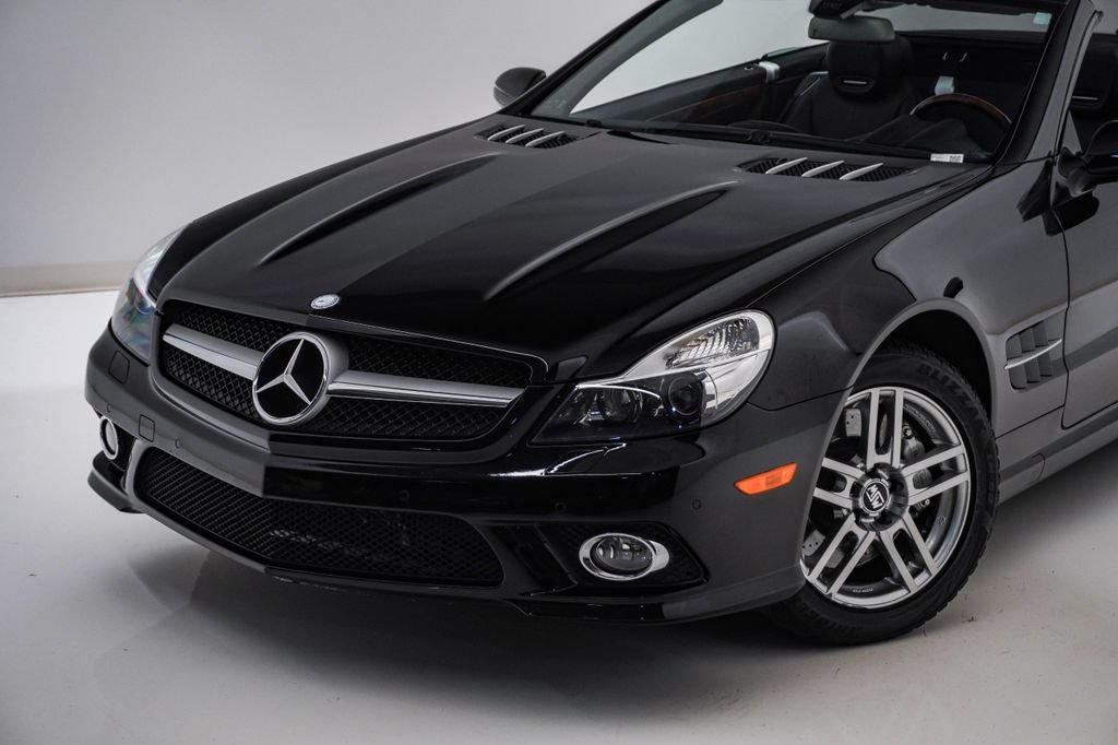 Used 2009 Mercedes-Benz SL 550 image 4