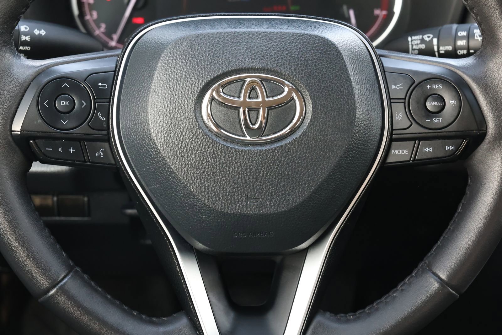 Used 2024 Toyota RAV4 XLE w/ Weather Package image 18