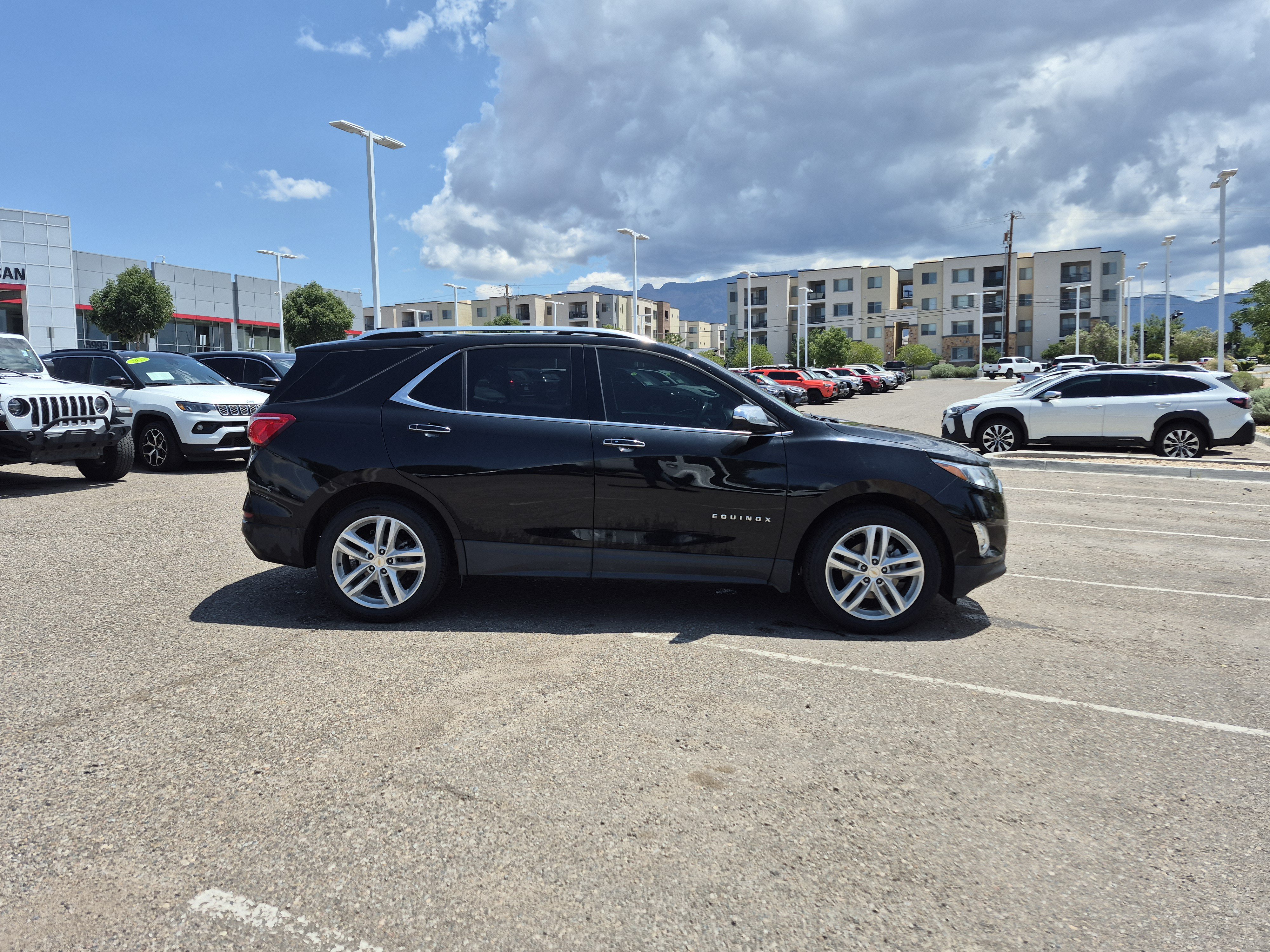 Used 2020 Chevrolet Equinox Premier AWD/4WD image 6