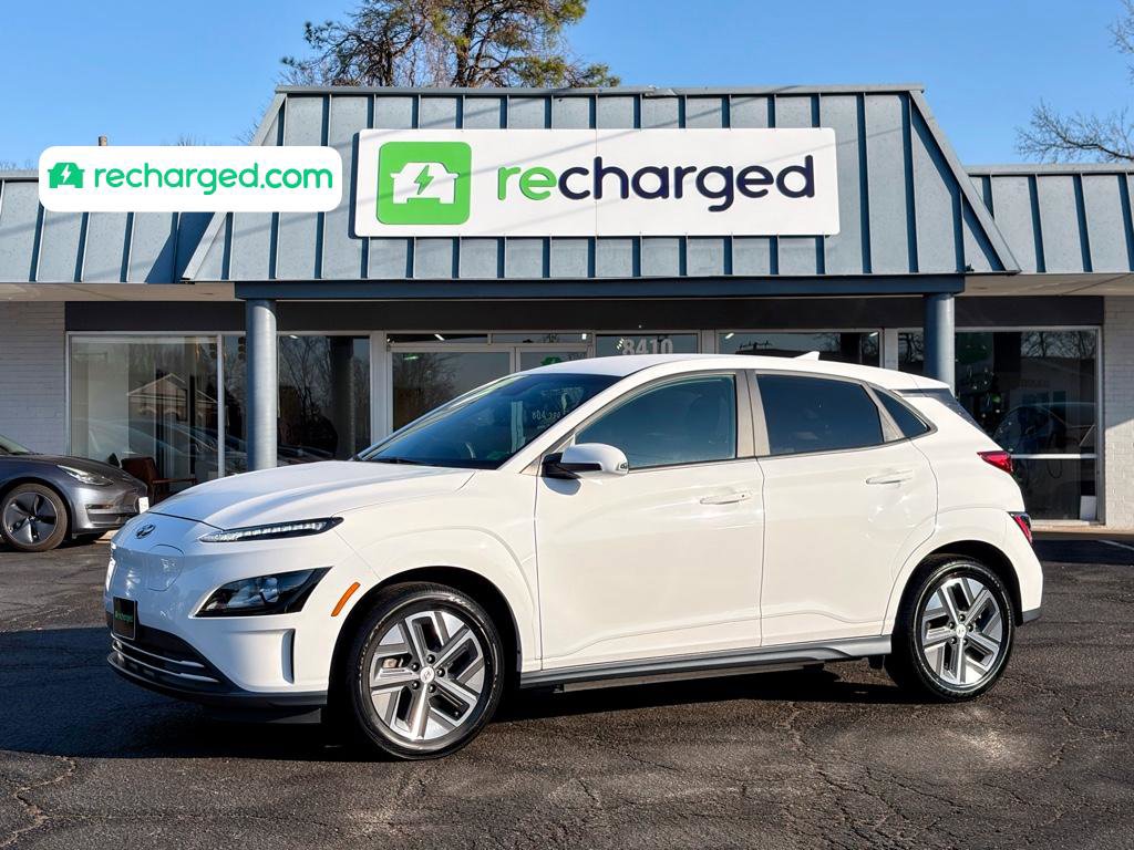 Used 2023 Hyundai Kona SE w/ Cargo Package