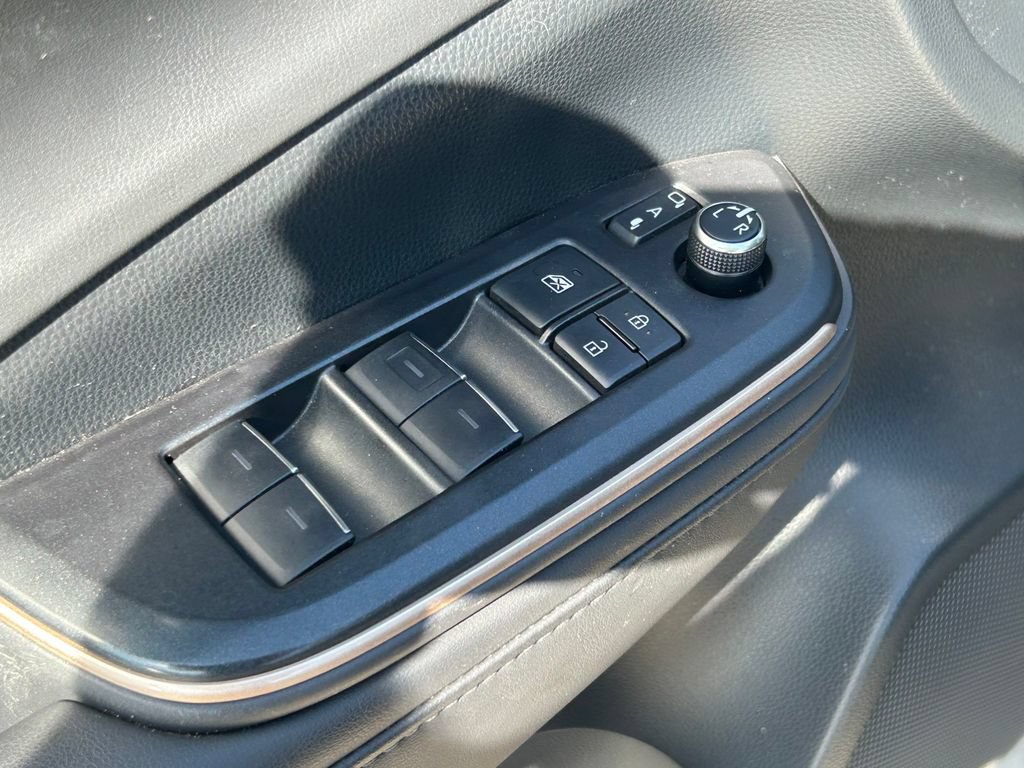 Used 2023 Toyota Crown AWD/4WD image 21