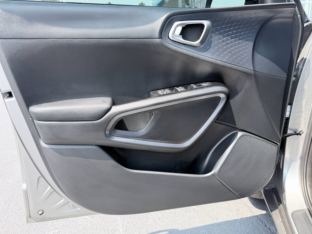 Used 2024 Kia Soul EX FWD image 32
