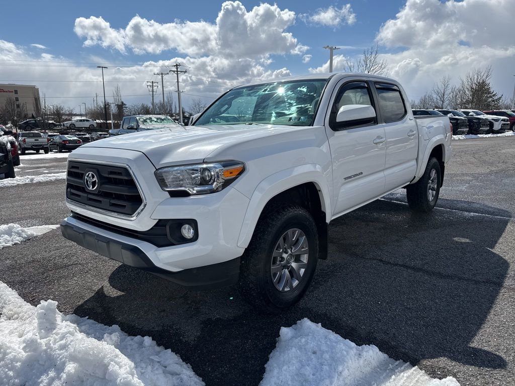 Used 2017 Toyota Tacoma SR5 w/ Tow Package image 2