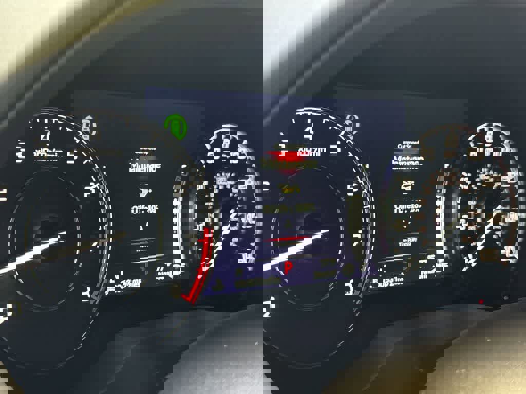 Used 2025 Acura RDX SH-AWD image 16