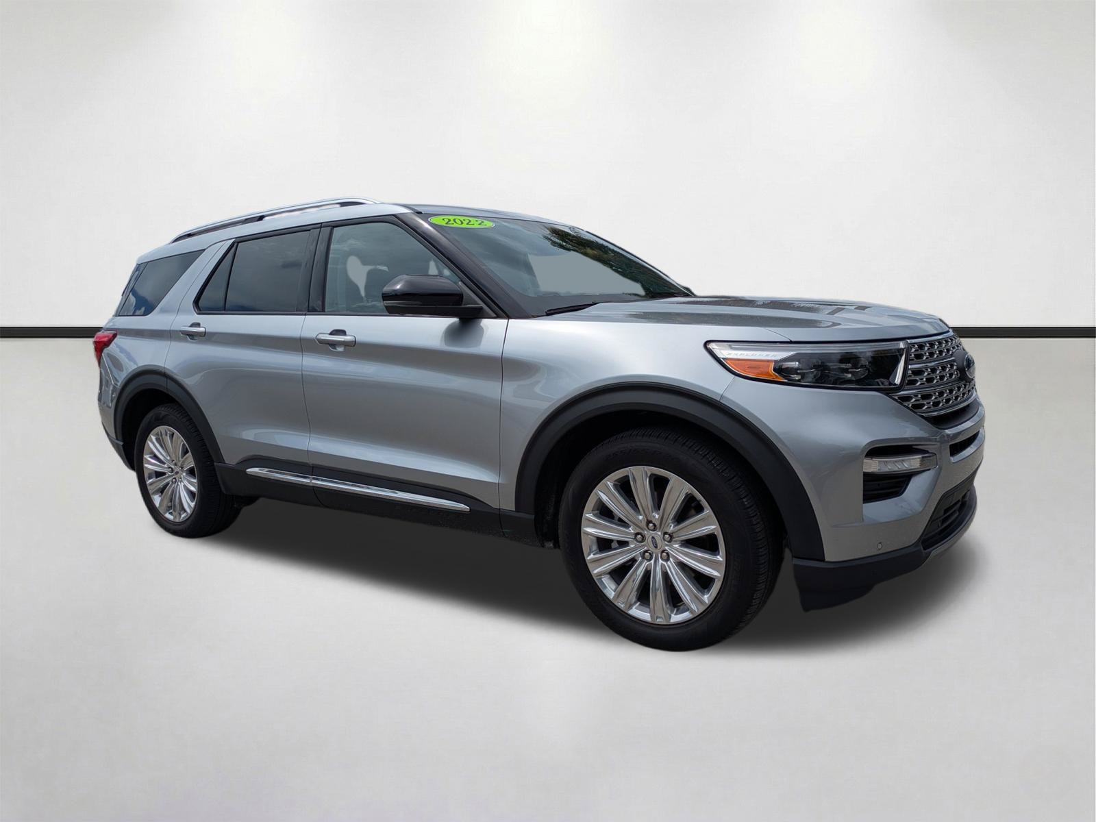 Used 2022 Ford Explorer Limited w/ Limited Technology Package RWD image 1