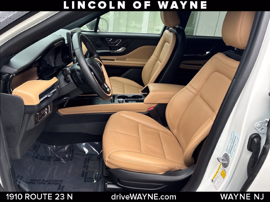 Certified 2023 Lincoln Corsair Reserve FWD image 12