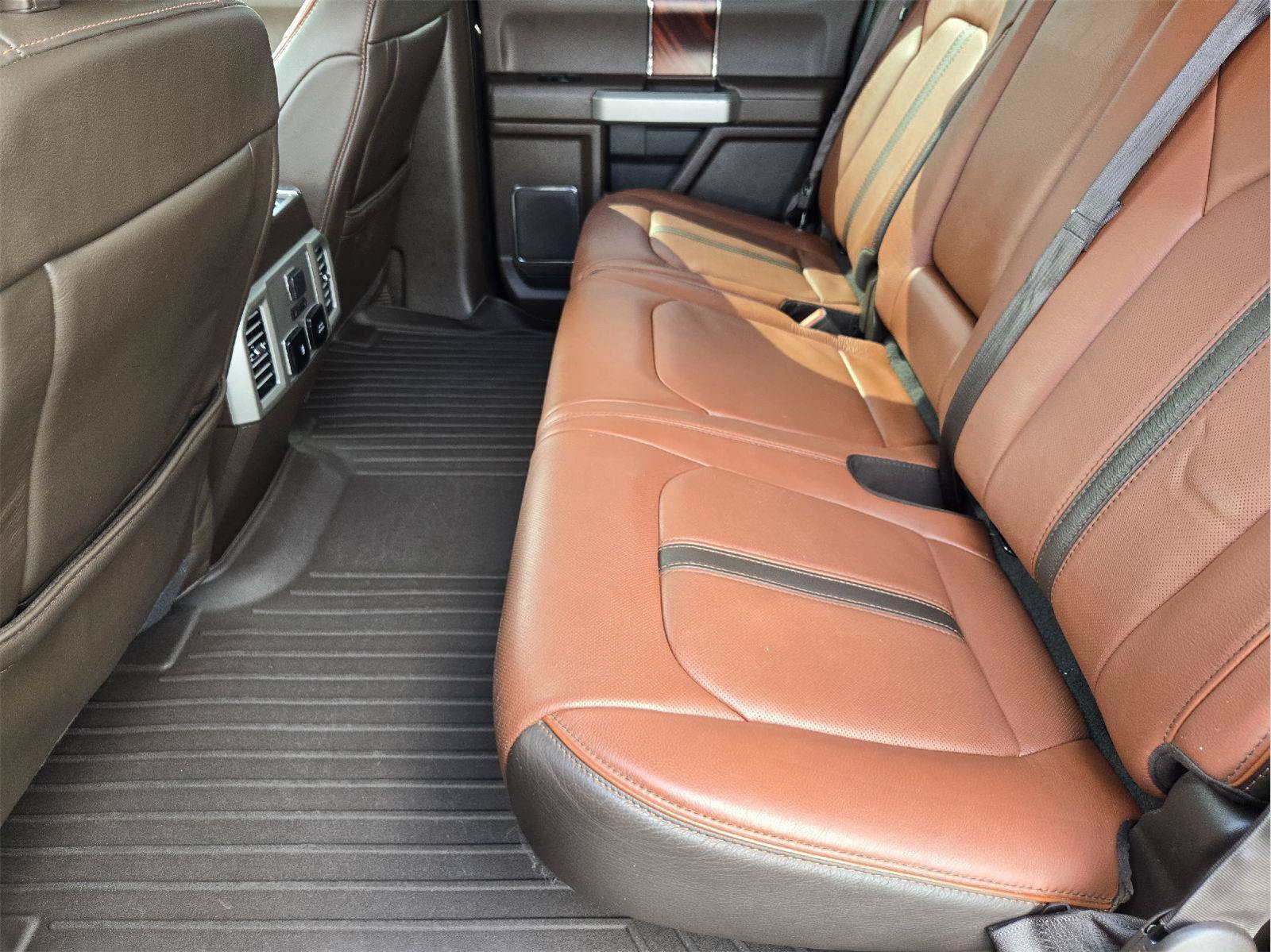 Used 2018 Ford F150 King Ranch w/ Equipment Group 601A Luxury AWD/4WD image 29