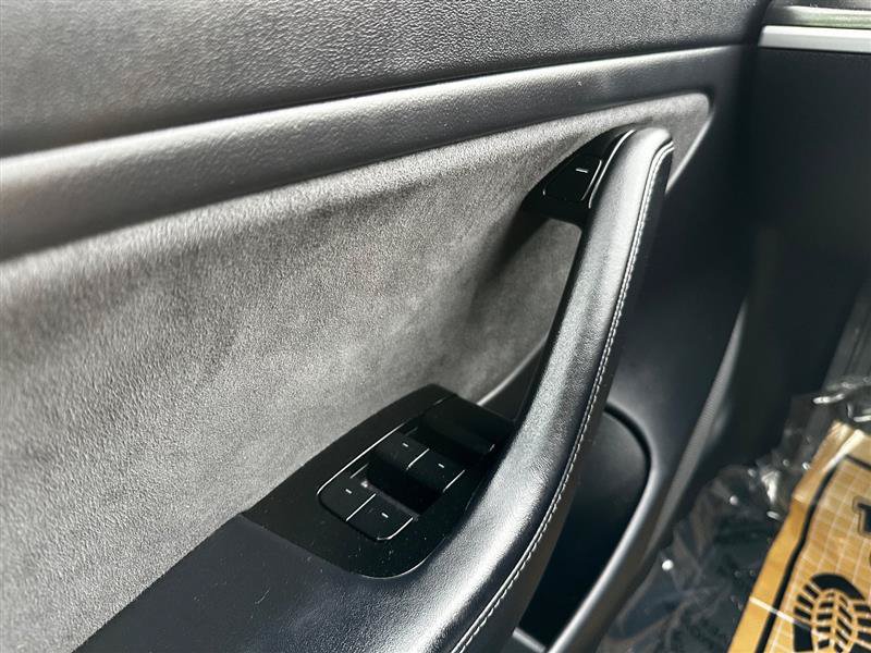Used 2018 Tesla Model 3 Long Range RWD image 34